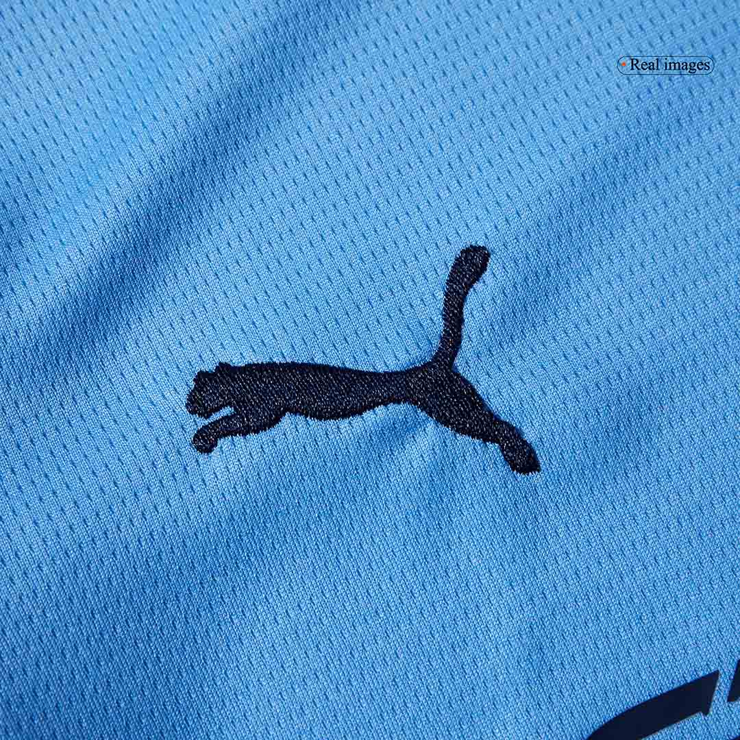 Gyerek Manchester City
Otthoni
Mez
Készlet (Mez + Nadrág)2025/26
Kék