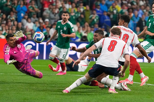 Jude Bellingham scores for England against Mexico in the 2026 World Cup round of 16