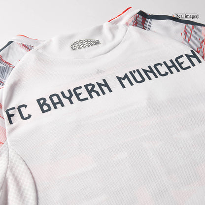 MÜLLER Special #25 Játékos Bayern Munich Idegenbeli Soccer Mez 2025/26 Fehér