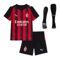 Gyerek AC Milan 
Otthoni 
Mez 
Készlet (Mez + Nadrág + Zokni) 
2025/26