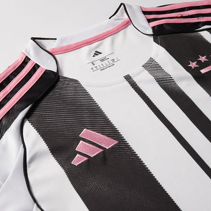 Juventus Otthon Mez Szett (Mez+Nadrág+Zokni) 2025/26