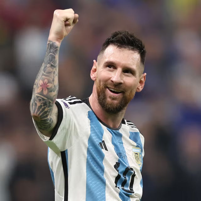 Lionel Messi ünnepel argentin mezben